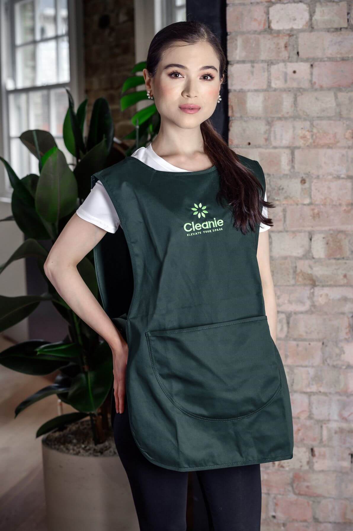 Cleanie professional cleaner delivering quality service